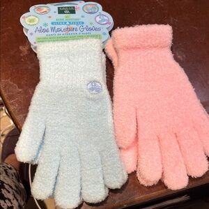 Aloe Moisture Gloves - Blue and Pink.  Adults.